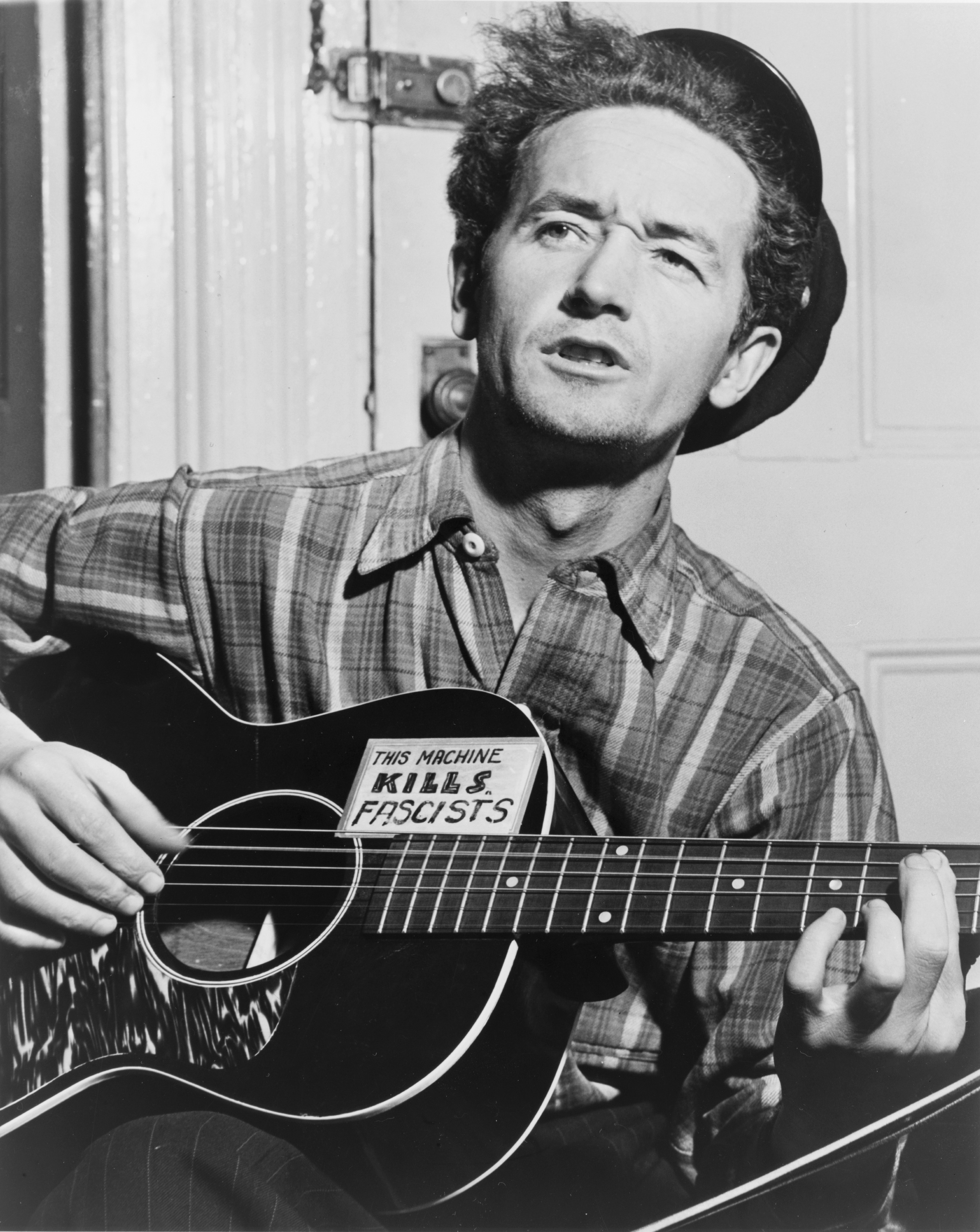 Woody_Guthrie.jpg